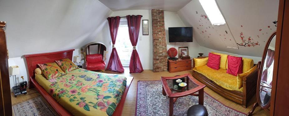 Chez Aurelia - Chambres & Table D'Hotes La Couture-Boussey Quarto foto